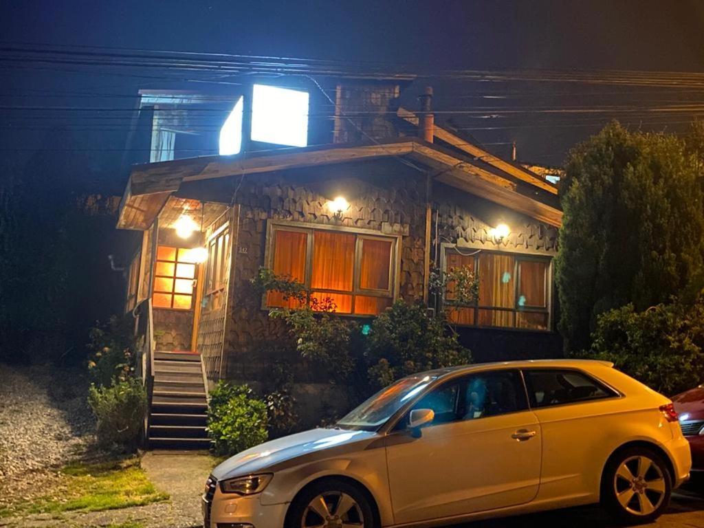 Hostal Y Cabanas Mirando Al Mar Puerto Montt Bagian luar foto