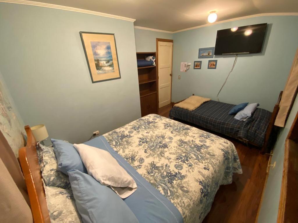 Hostal Y Cabanas Mirando Al Mar Puerto Montt Bagian luar foto