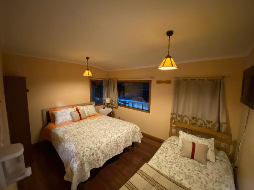 Hostal Y Cabanas Mirando Al Mar Puerto Montt Bagian luar foto