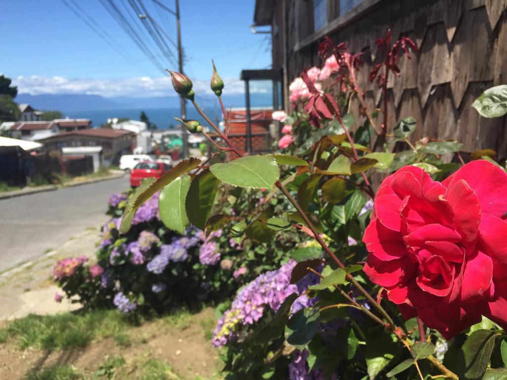 Hostal Y Cabanas Mirando Al Mar Puerto Montt Bagian luar foto