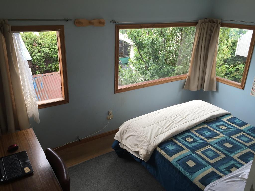 Hostal Y Cabanas Mirando Al Mar Puerto Montt Bagian luar foto
