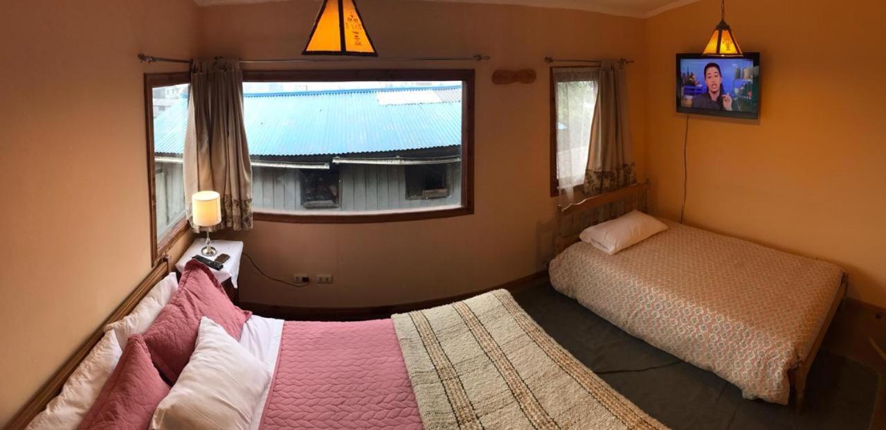 Hostal Y Cabanas Mirando Al Mar Puerto Montt Bagian luar foto
